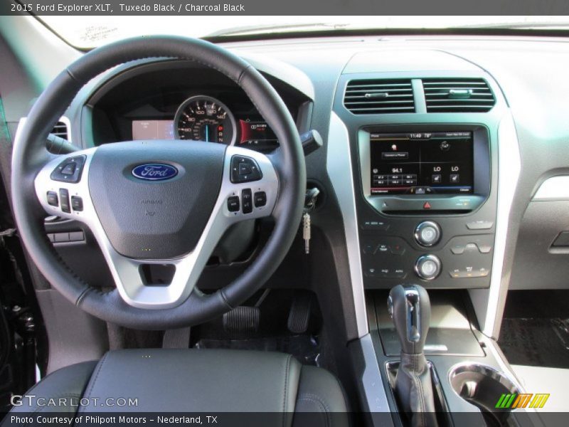Tuxedo Black / Charcoal Black 2015 Ford Explorer XLT