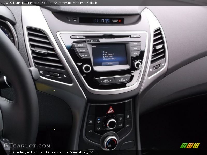 Shimmering Air Silver / Black 2015 Hyundai Elantra SE Sedan