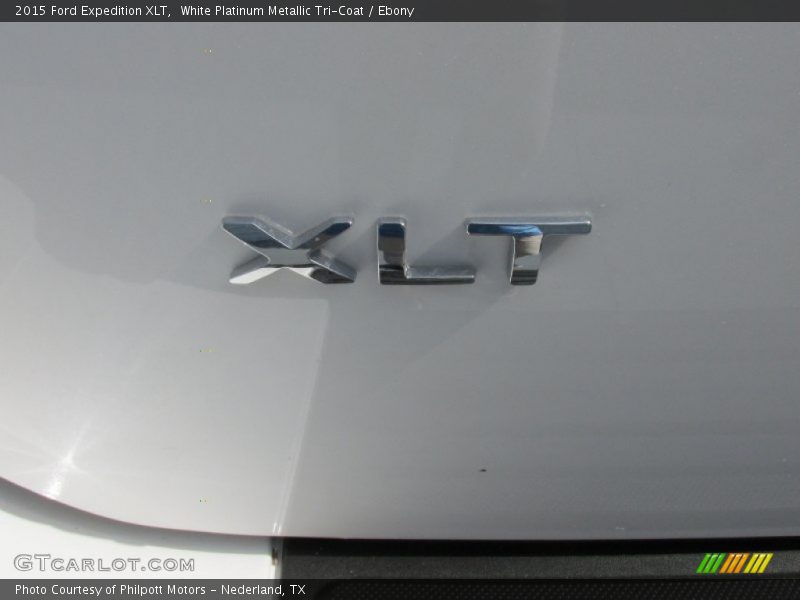 White Platinum Metallic Tri-Coat / Ebony 2015 Ford Expedition XLT