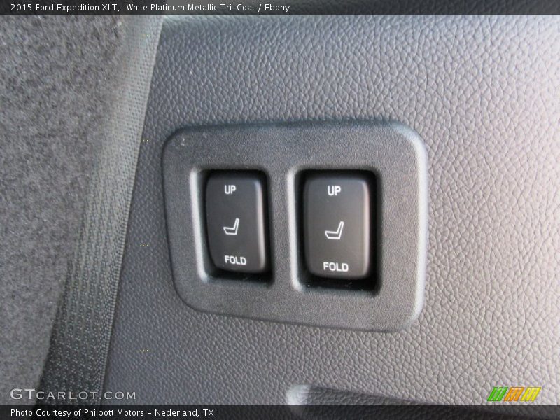 White Platinum Metallic Tri-Coat / Ebony 2015 Ford Expedition XLT