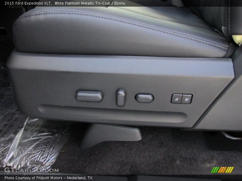 White Platinum Metallic Tri-Coat / Ebony 2015 Ford Expedition XLT