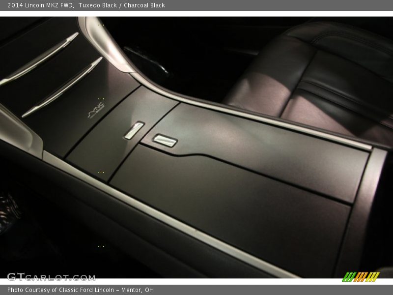 Tuxedo Black / Charcoal Black 2014 Lincoln MKZ FWD