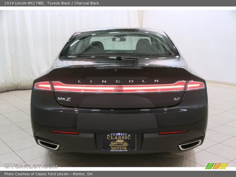 Tuxedo Black / Charcoal Black 2014 Lincoln MKZ FWD