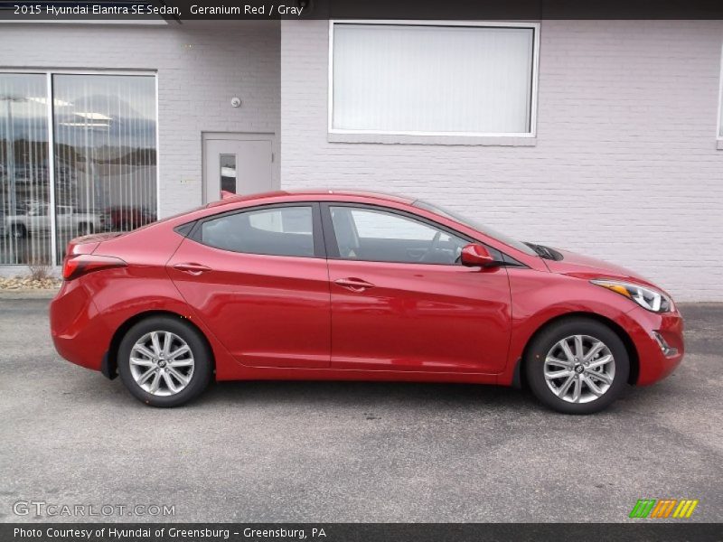 Geranium Red / Gray 2015 Hyundai Elantra SE Sedan