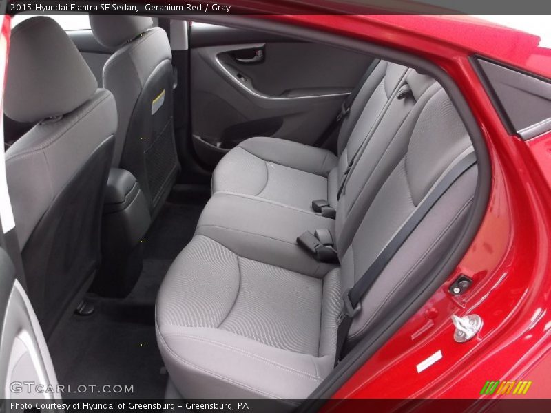 Geranium Red / Gray 2015 Hyundai Elantra SE Sedan