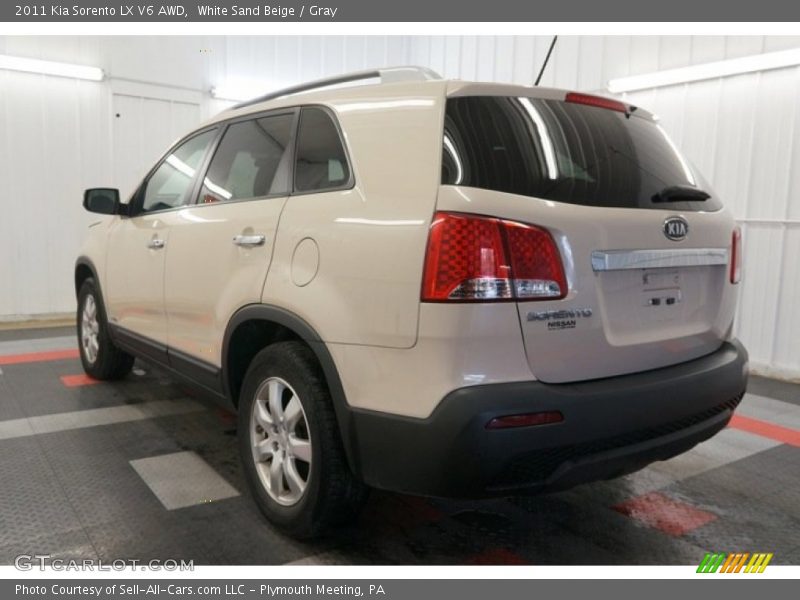 White Sand Beige / Gray 2011 Kia Sorento LX V6 AWD