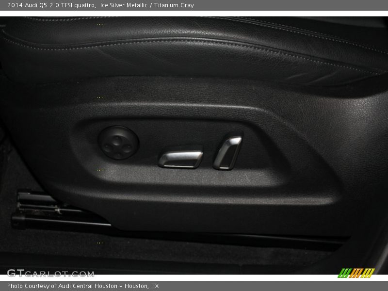 Ice Silver Metallic / Titanium Gray 2014 Audi Q5 2.0 TFSI quattro
