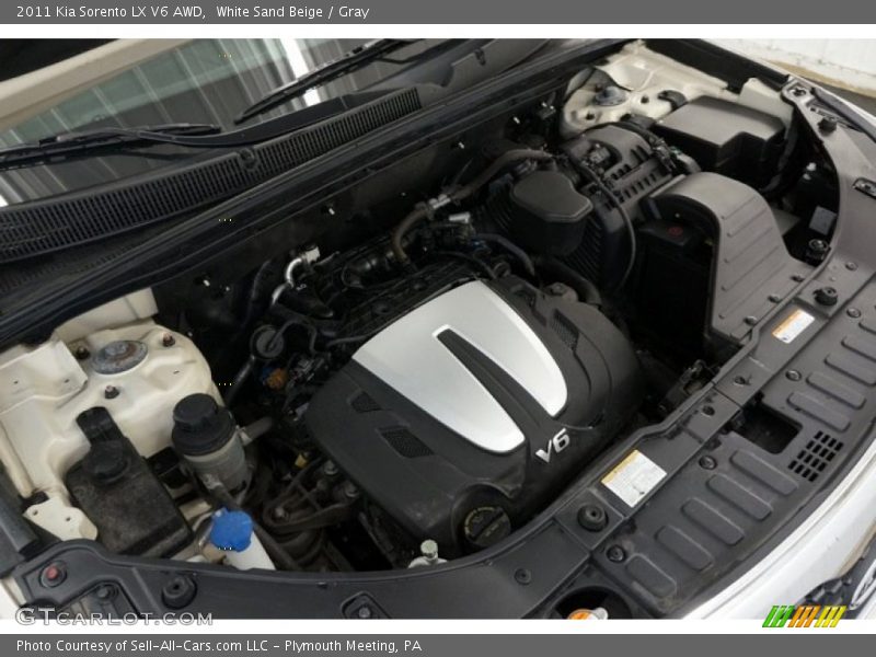 White Sand Beige / Gray 2011 Kia Sorento LX V6 AWD