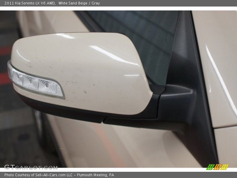 White Sand Beige / Gray 2011 Kia Sorento LX V6 AWD