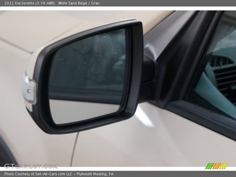 White Sand Beige / Gray 2011 Kia Sorento LX V6 AWD
