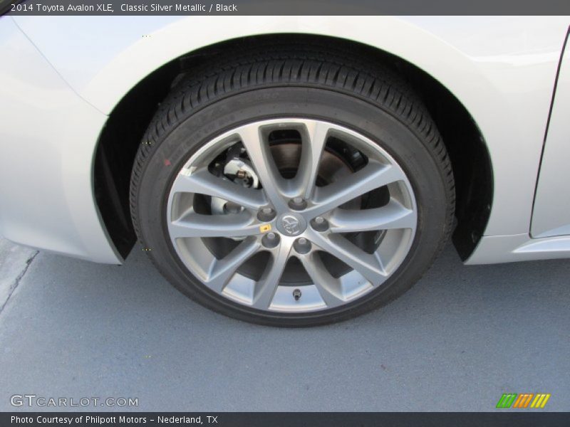 Classic Silver Metallic / Black 2014 Toyota Avalon XLE