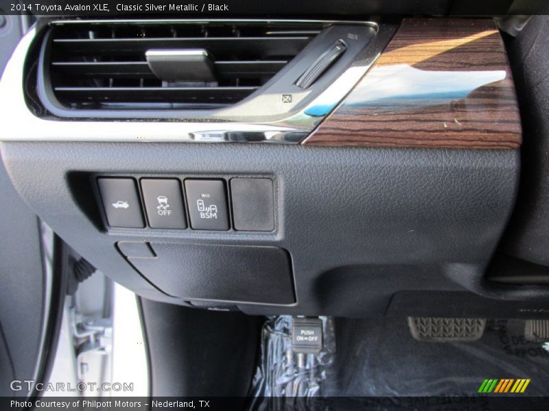 Classic Silver Metallic / Black 2014 Toyota Avalon XLE