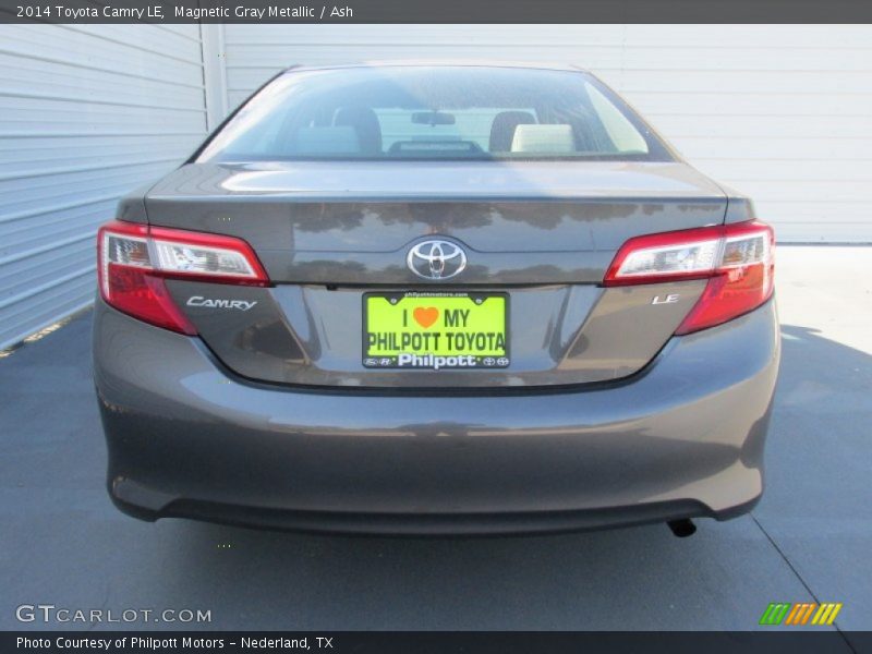 Magnetic Gray Metallic / Ash 2014 Toyota Camry LE
