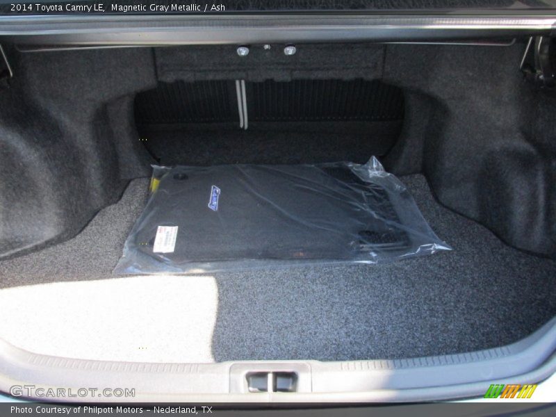 Magnetic Gray Metallic / Ash 2014 Toyota Camry LE