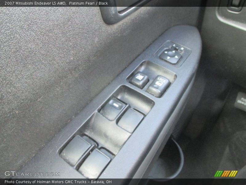 Platinum Pearl / Black 2007 Mitsubishi Endeavor LS AWD