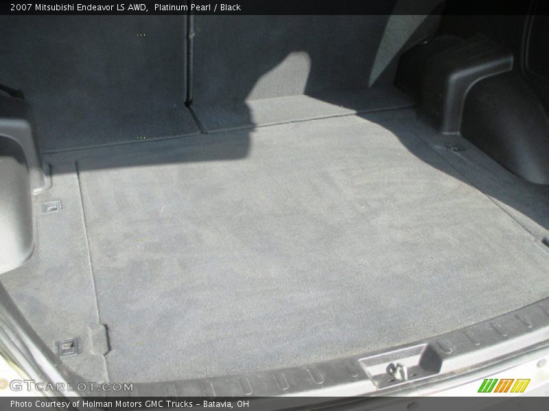 Platinum Pearl / Black 2007 Mitsubishi Endeavor LS AWD