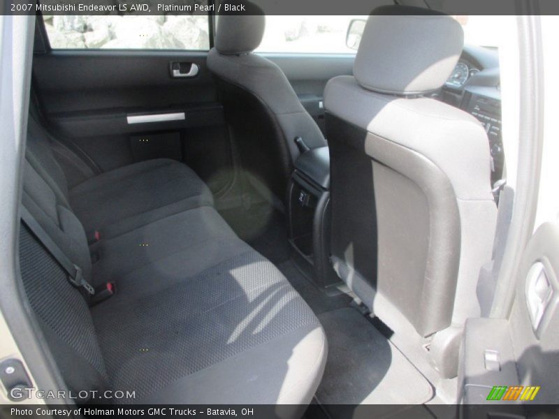 Platinum Pearl / Black 2007 Mitsubishi Endeavor LS AWD