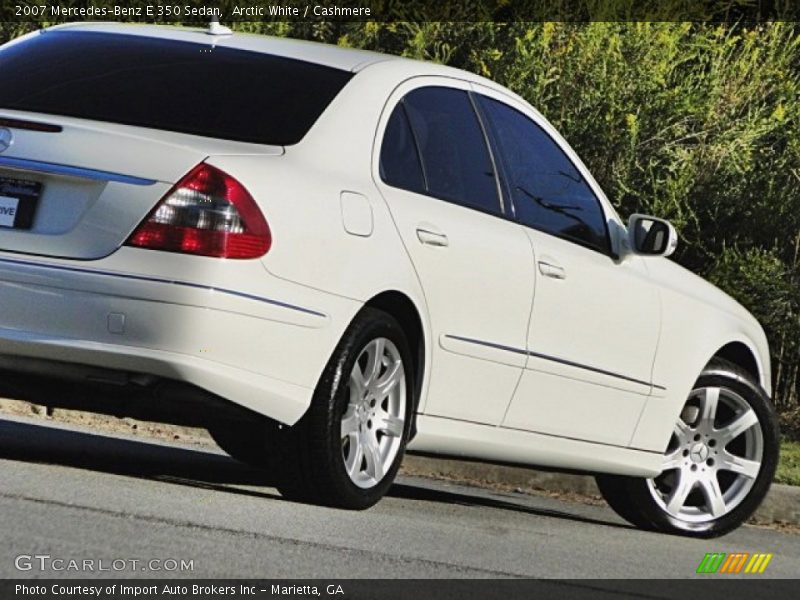Arctic White / Cashmere 2007 Mercedes-Benz E 350 Sedan