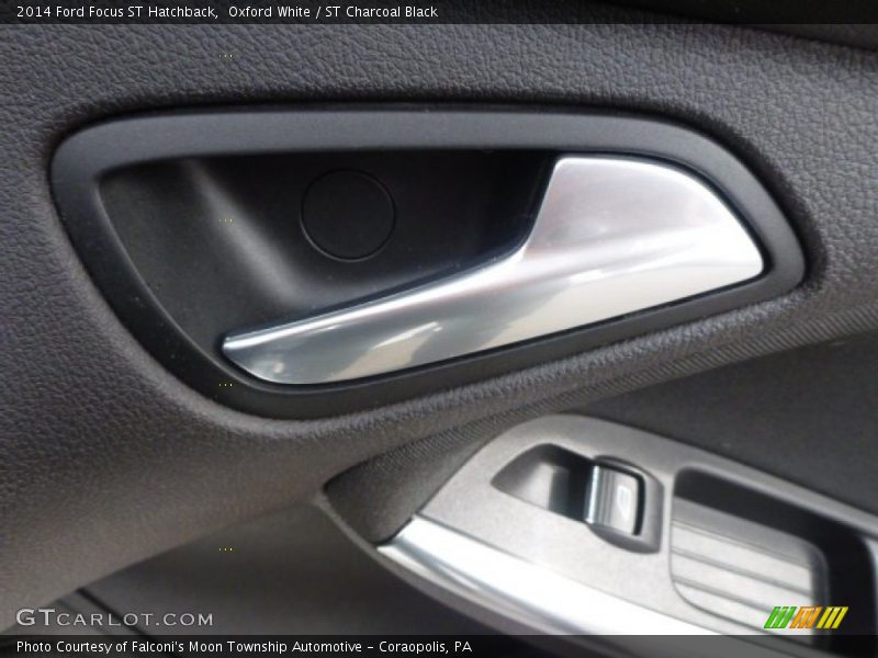 Oxford White / ST Charcoal Black 2014 Ford Focus ST Hatchback