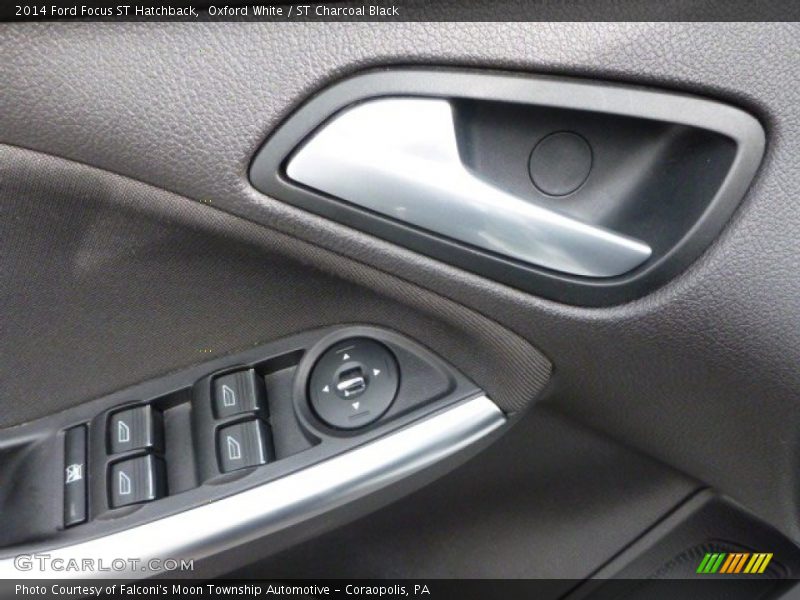Oxford White / ST Charcoal Black 2014 Ford Focus ST Hatchback
