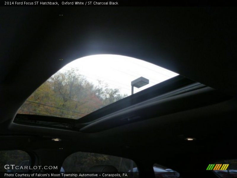 Oxford White / ST Charcoal Black 2014 Ford Focus ST Hatchback