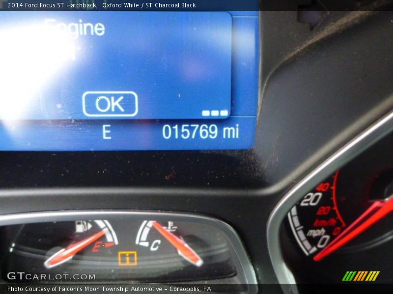 Oxford White / ST Charcoal Black 2014 Ford Focus ST Hatchback