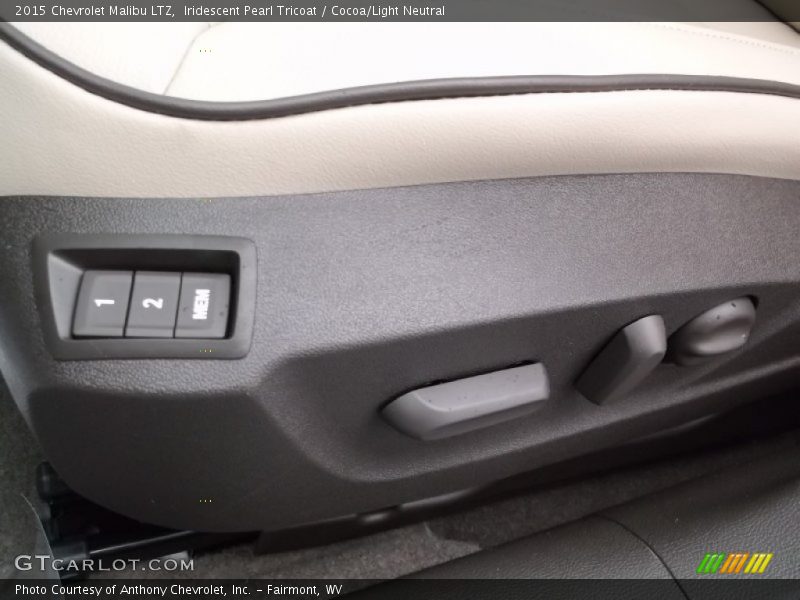Iridescent Pearl Tricoat / Cocoa/Light Neutral 2015 Chevrolet Malibu LTZ