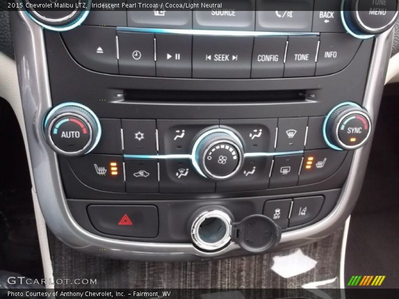 Iridescent Pearl Tricoat / Cocoa/Light Neutral 2015 Chevrolet Malibu LTZ