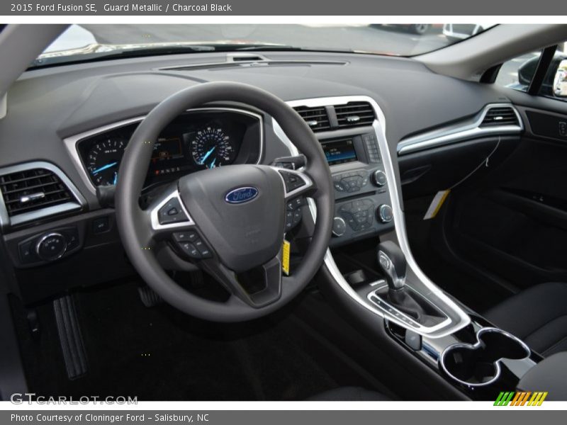 Guard Metallic / Charcoal Black 2015 Ford Fusion SE