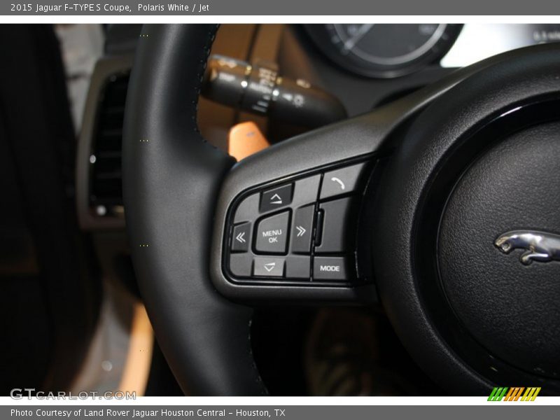 Controls of 2015 F-TYPE S Coupe