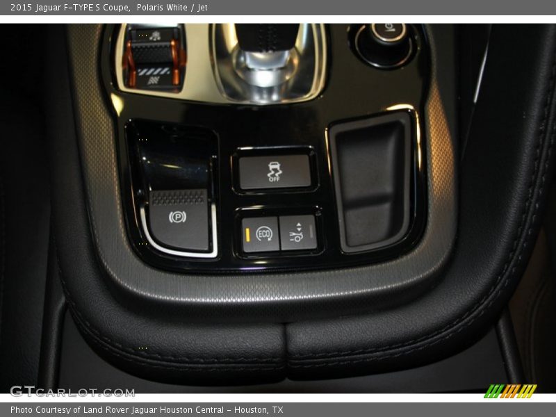Polaris White / Jet 2015 Jaguar F-TYPE S Coupe