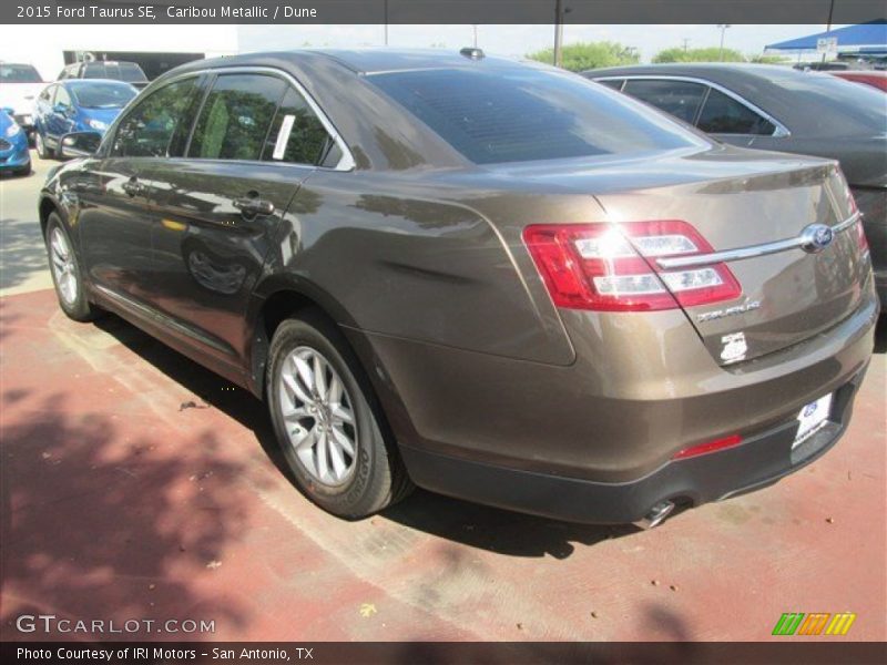 Caribou Metallic / Dune 2015 Ford Taurus SE