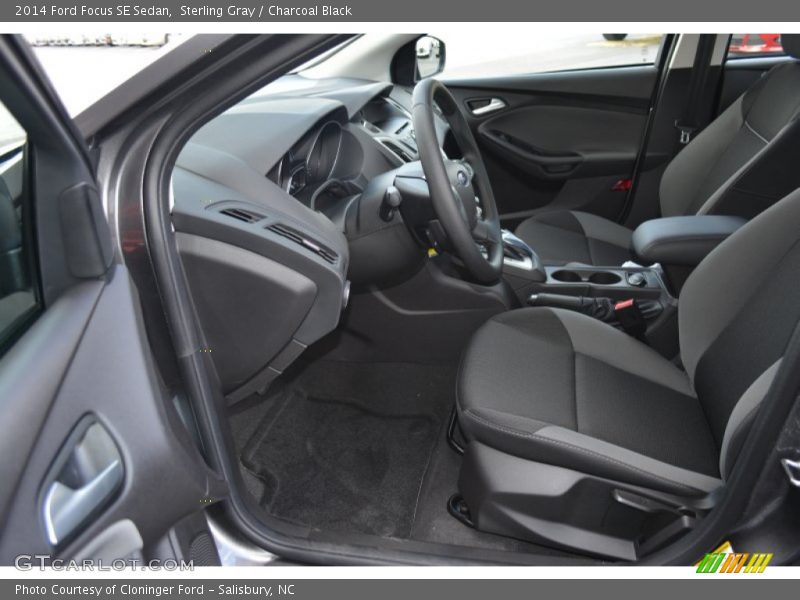 Sterling Gray / Charcoal Black 2014 Ford Focus SE Sedan