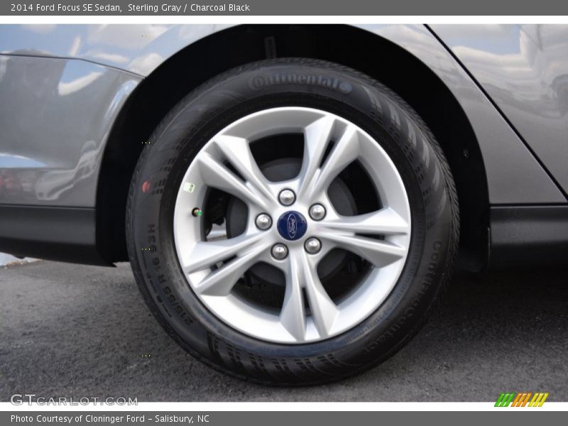 Sterling Gray / Charcoal Black 2014 Ford Focus SE Sedan