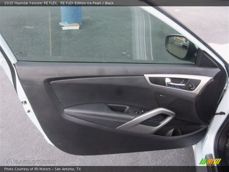 RE FLEX Edition Ice Pearl / Black 2015 Hyundai Veloster RE FLEX