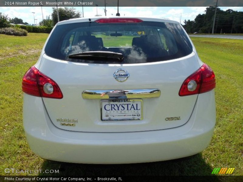 Moonlight White / Charcoal 2014 Nissan Rogue S