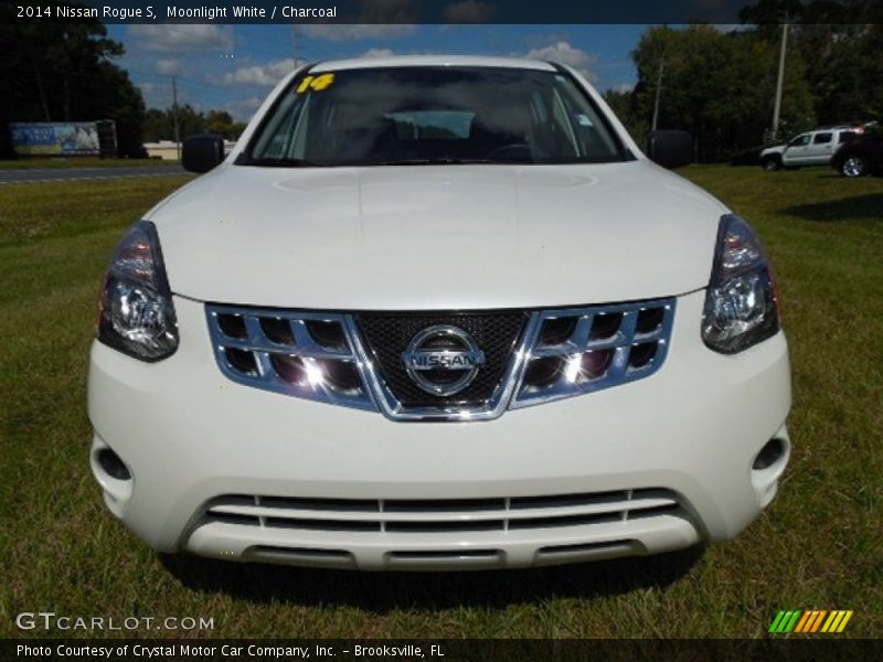 Moonlight White / Charcoal 2014 Nissan Rogue S