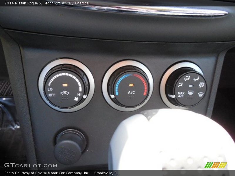 Moonlight White / Charcoal 2014 Nissan Rogue S