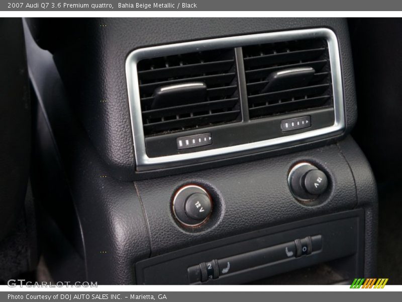 Bahia Beige Metallic / Black 2007 Audi Q7 3.6 Premium quattro