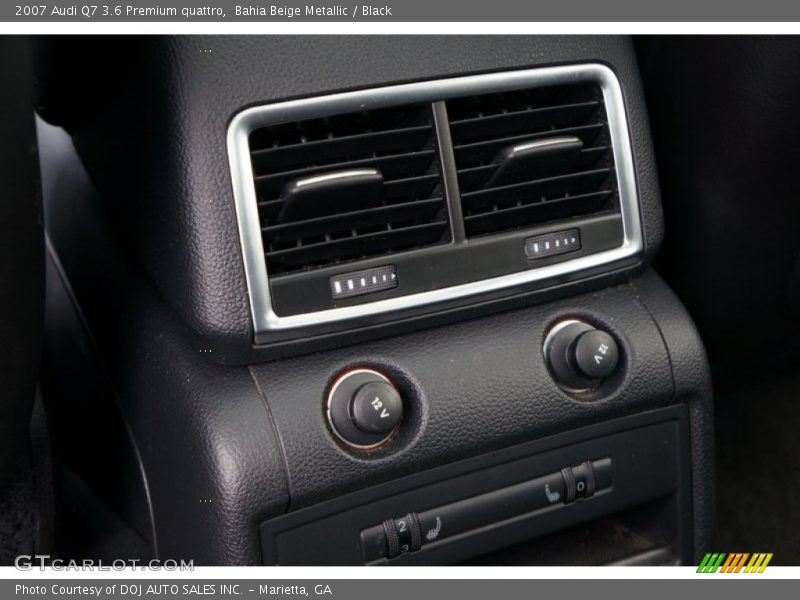 Bahia Beige Metallic / Black 2007 Audi Q7 3.6 Premium quattro