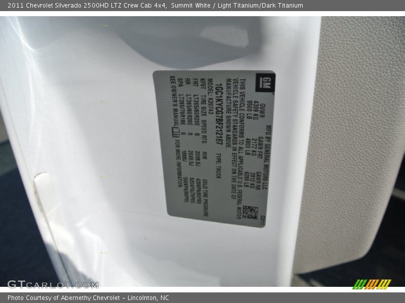 Summit White / Light Titanium/Dark Titanium 2011 Chevrolet Silverado 2500HD LTZ Crew Cab 4x4