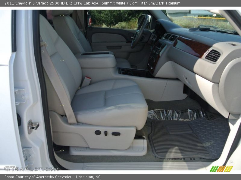 Summit White / Light Titanium/Dark Titanium 2011 Chevrolet Silverado 2500HD LTZ Crew Cab 4x4