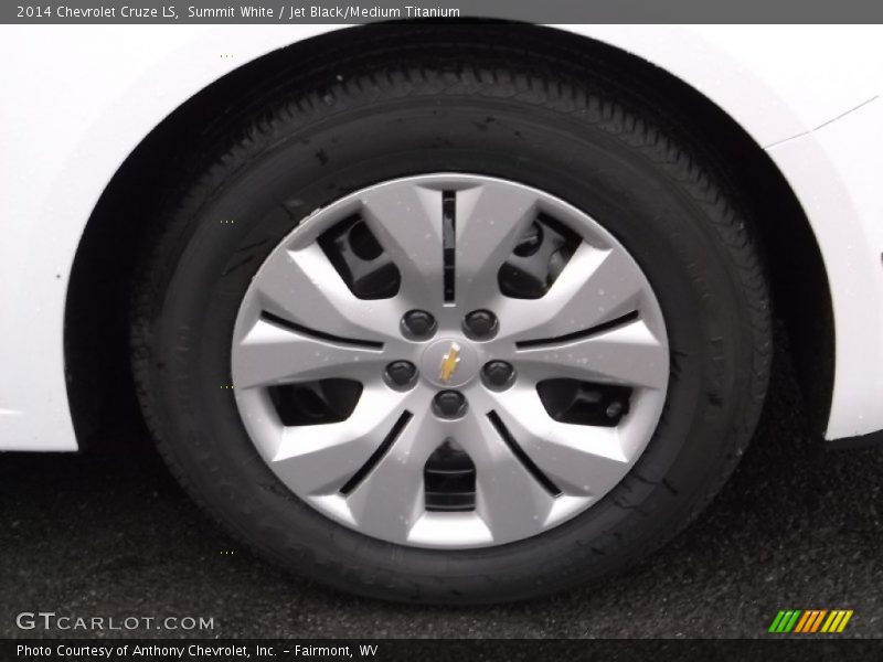 Summit White / Jet Black/Medium Titanium 2014 Chevrolet Cruze LS