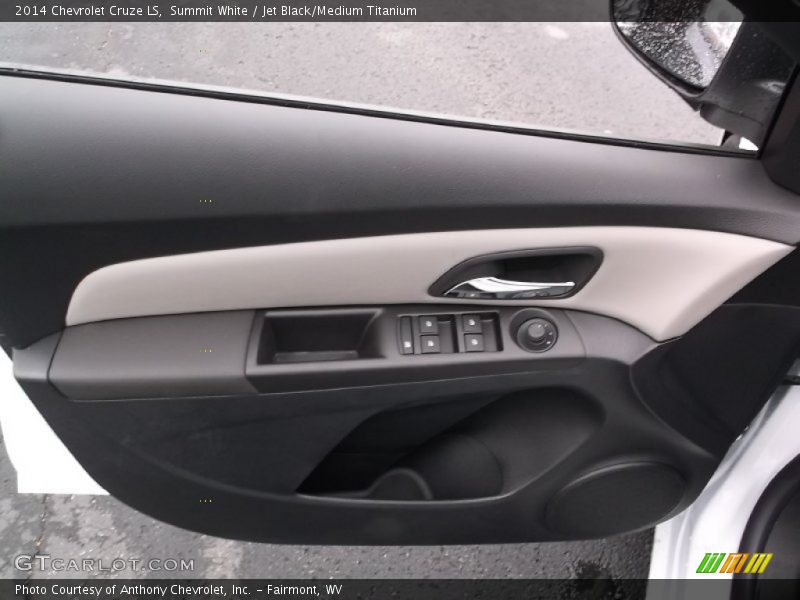 Summit White / Jet Black/Medium Titanium 2014 Chevrolet Cruze LS