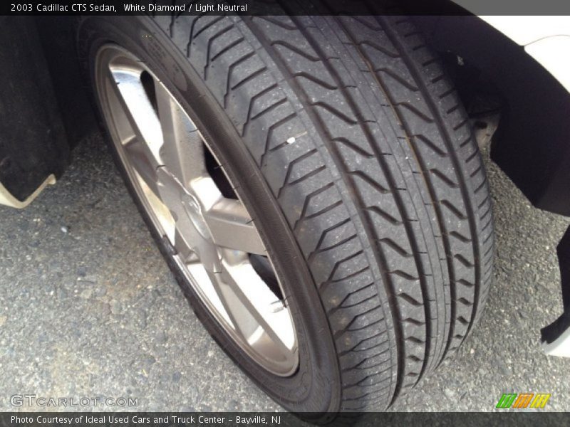 White Diamond / Light Neutral 2003 Cadillac CTS Sedan