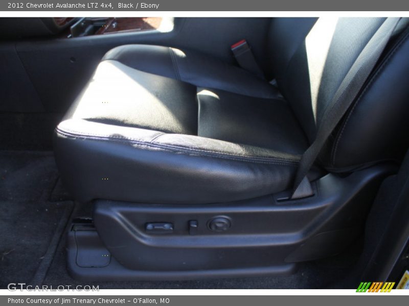 Black / Ebony 2012 Chevrolet Avalanche LTZ 4x4