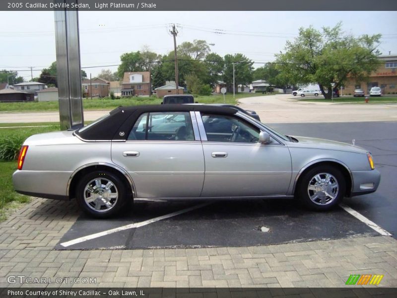 Light Platinum / Shale 2005 Cadillac DeVille Sedan