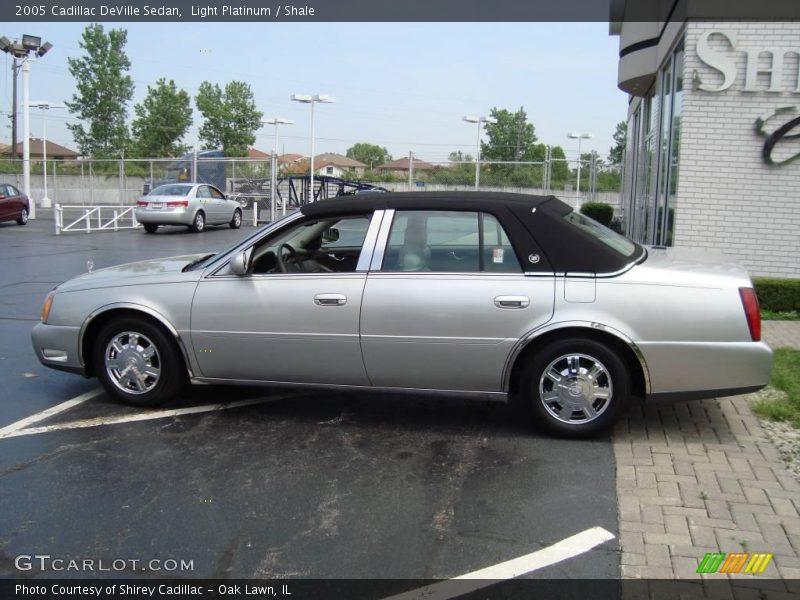 Light Platinum / Shale 2005 Cadillac DeVille Sedan