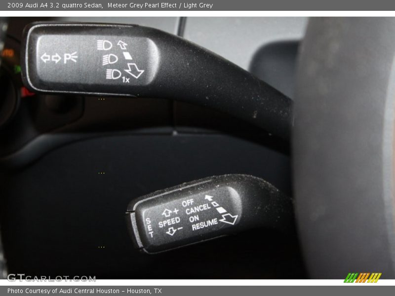 Meteor Grey Pearl Effect / Light Grey 2009 Audi A4 3.2 quattro Sedan