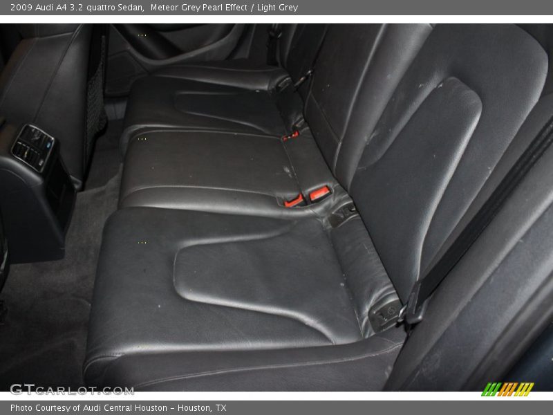 Meteor Grey Pearl Effect / Light Grey 2009 Audi A4 3.2 quattro Sedan